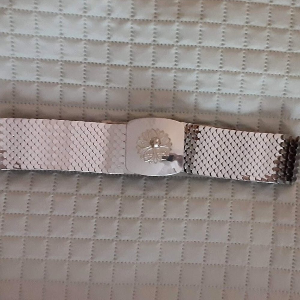VINTAGE STRETCH SILVER BELT